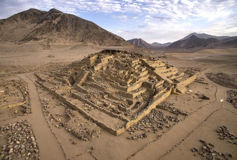 Mesto Caral, Peru